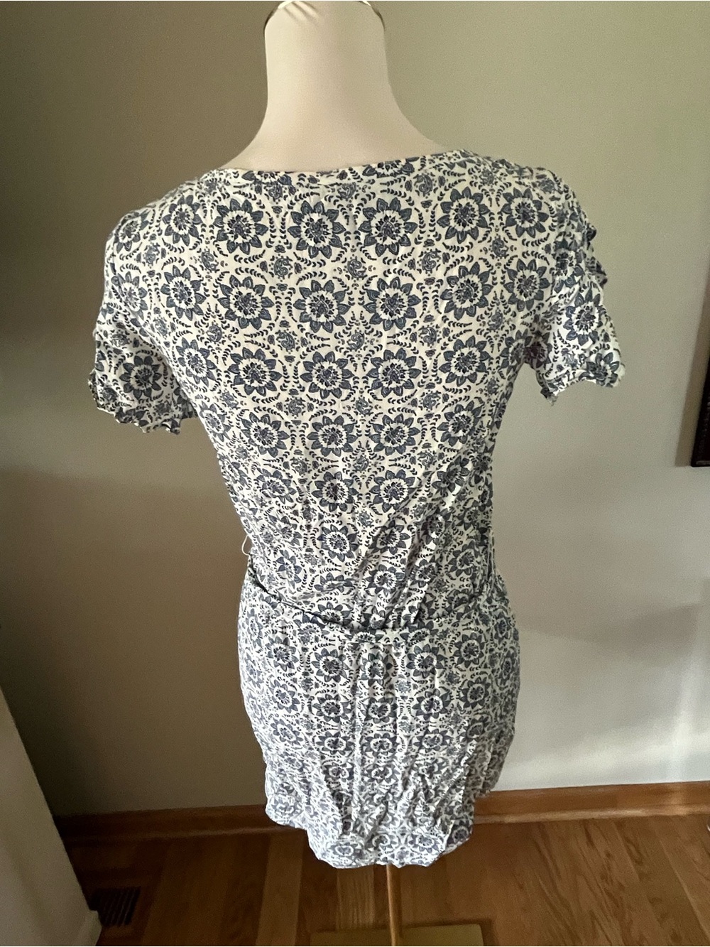 LOFT Blue Cream Floral Dress with Belt - Women’s Petite XS - Picture 4 of 7